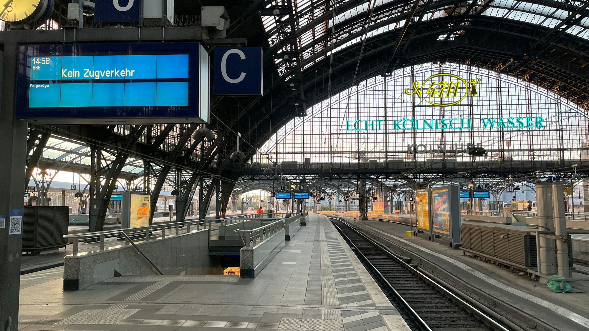 Köln Hbf: Gleise am Kölner Hauptbahnhof am Montagmorgen (27. März)