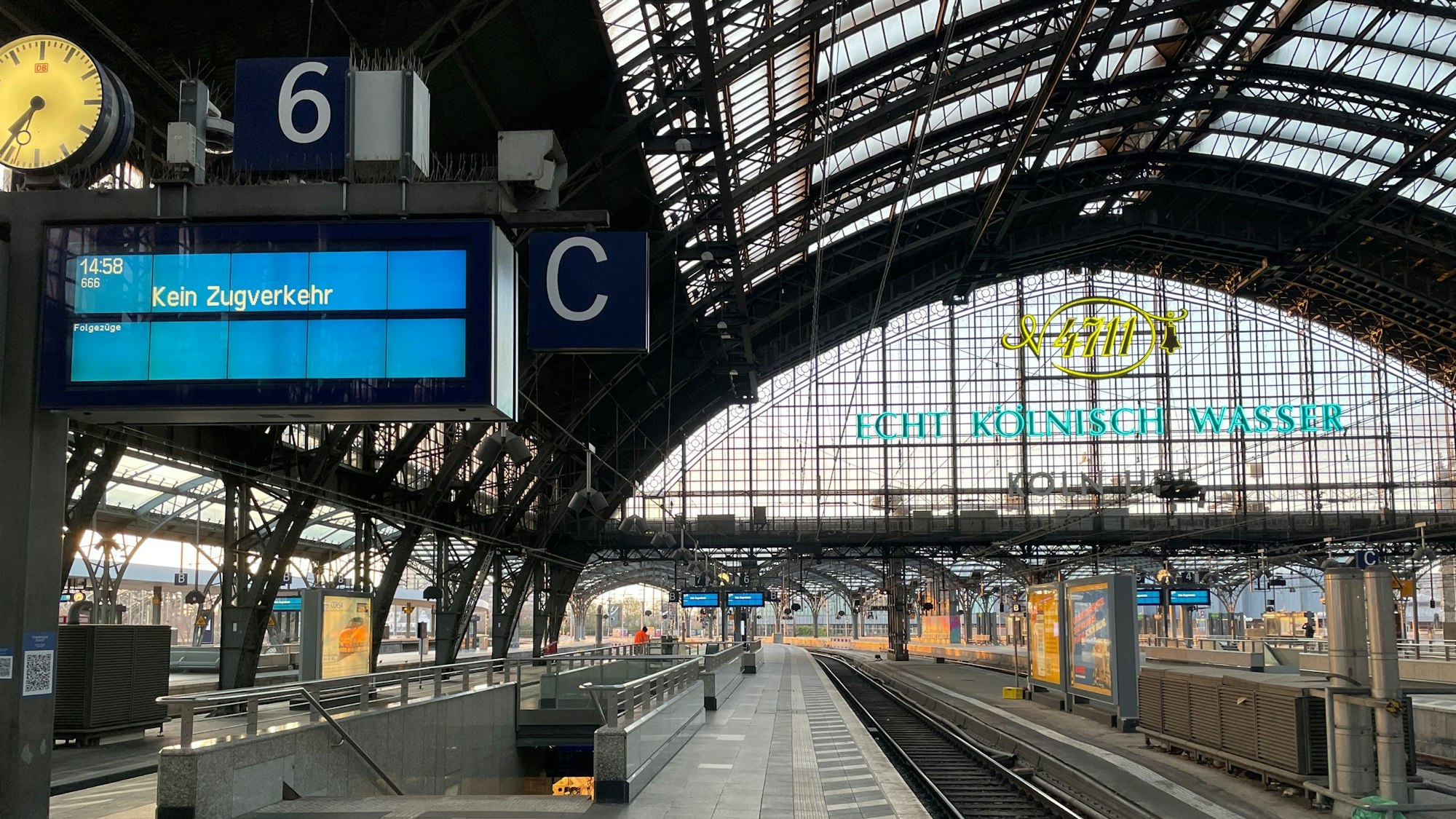 Köln Hbf: Gleise am Kölner Hauptbahnhof am Montagmorgen (27. März)