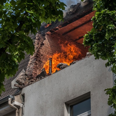 Brand nach Explosion in Opladen