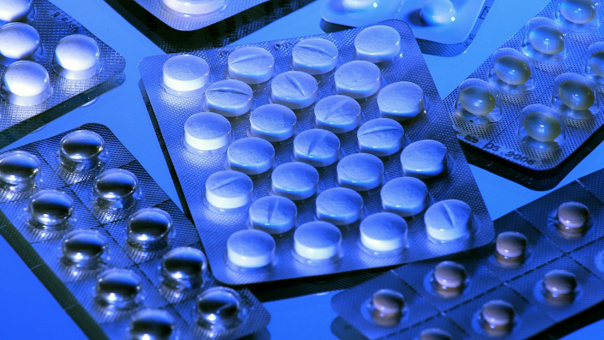 Eine Auswahl an Tabletten (Archivbild)