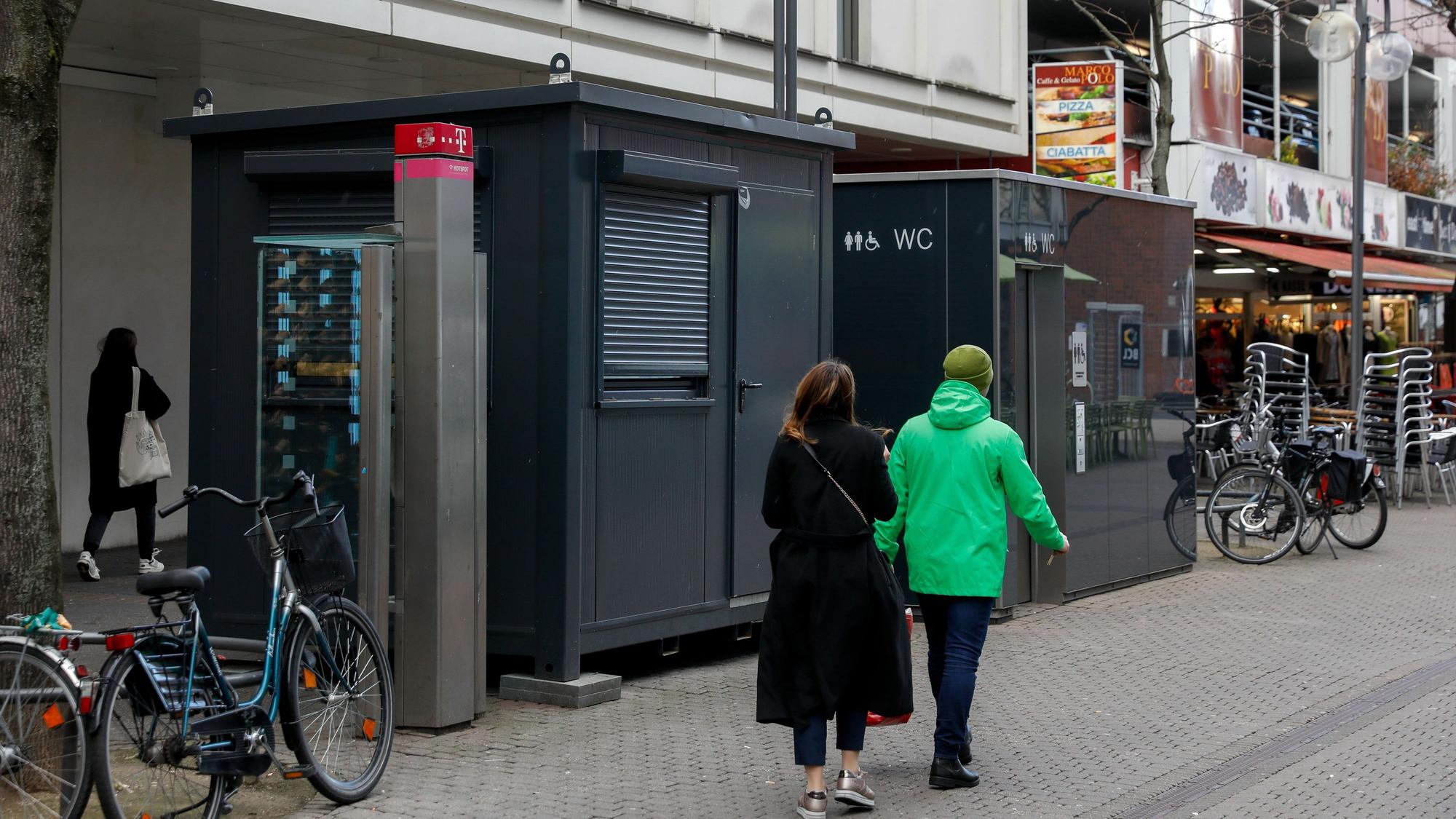 Das öffentliches Toilettenhäuschen mit Wachhaus. (Archivbild 2023)
