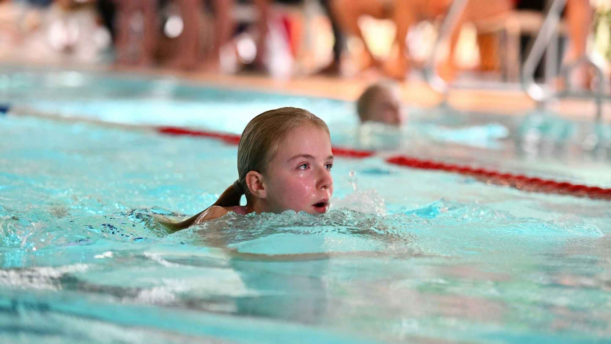 Die 9-Jährige bei ihrer Teilnahme.