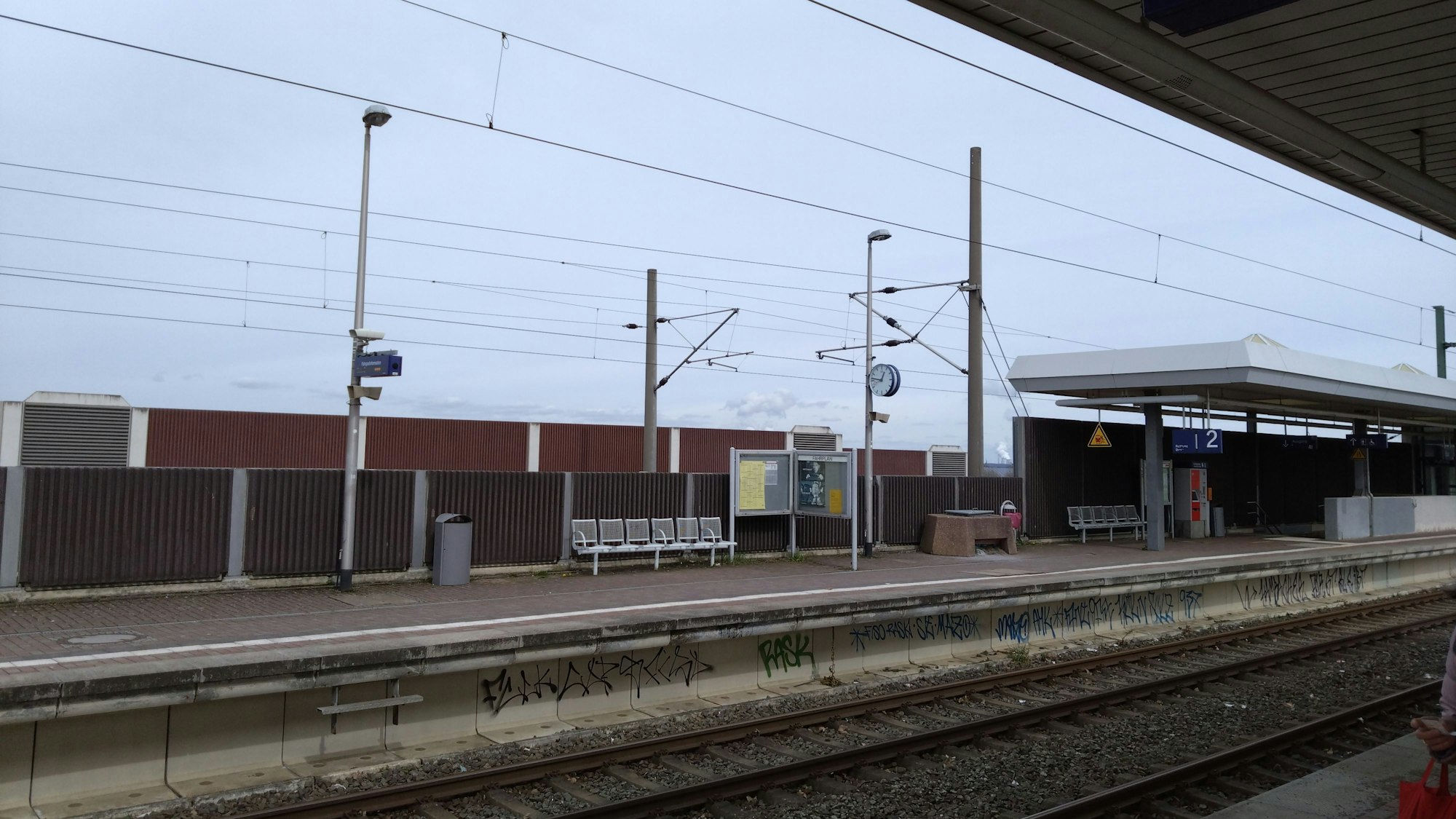 Das Foto zeigt den Bahnhof in Kerpen-Buir.