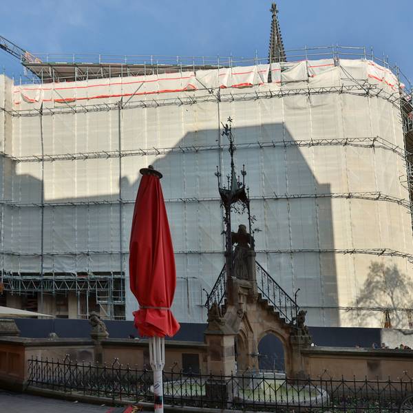 Ein Gebäude als Baustelle