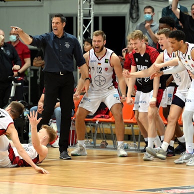29.04.2022, Basketball-Bayer-Trier
Jubel bei Bayer
TR: Hansi Gnad
Foto: Uli Herhaus