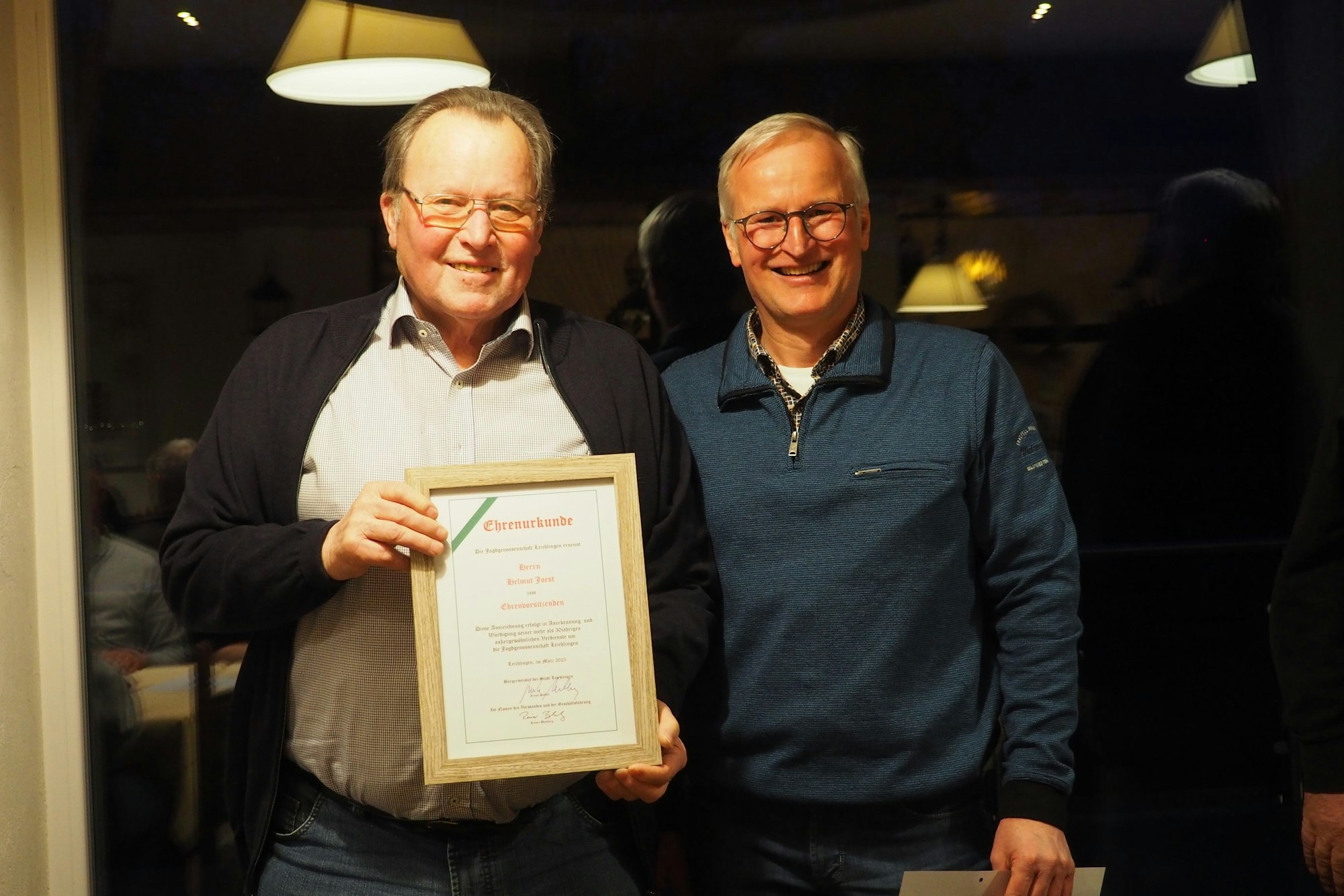Helmut Joest (links), ehemaliger Vorsitzender der Jagdgenossenschaft, mit seinem Nachfolger Reiner Blasberg.