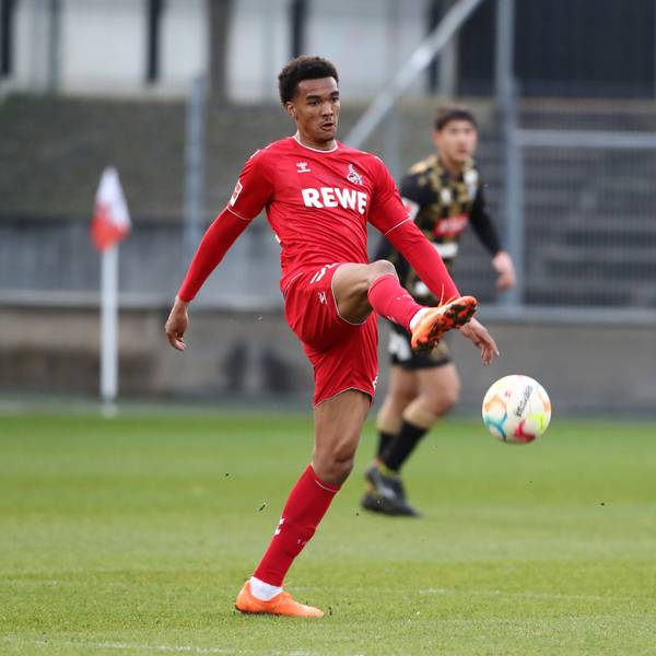 Maurice Banach Gedächtnisspiel, 1. FC Köln vs. VV St. Truiden (Belgien), 23.03.2023, 18.00 Uhr, Damion Downs (1. FC Köln), Bild: Herbert Bucco