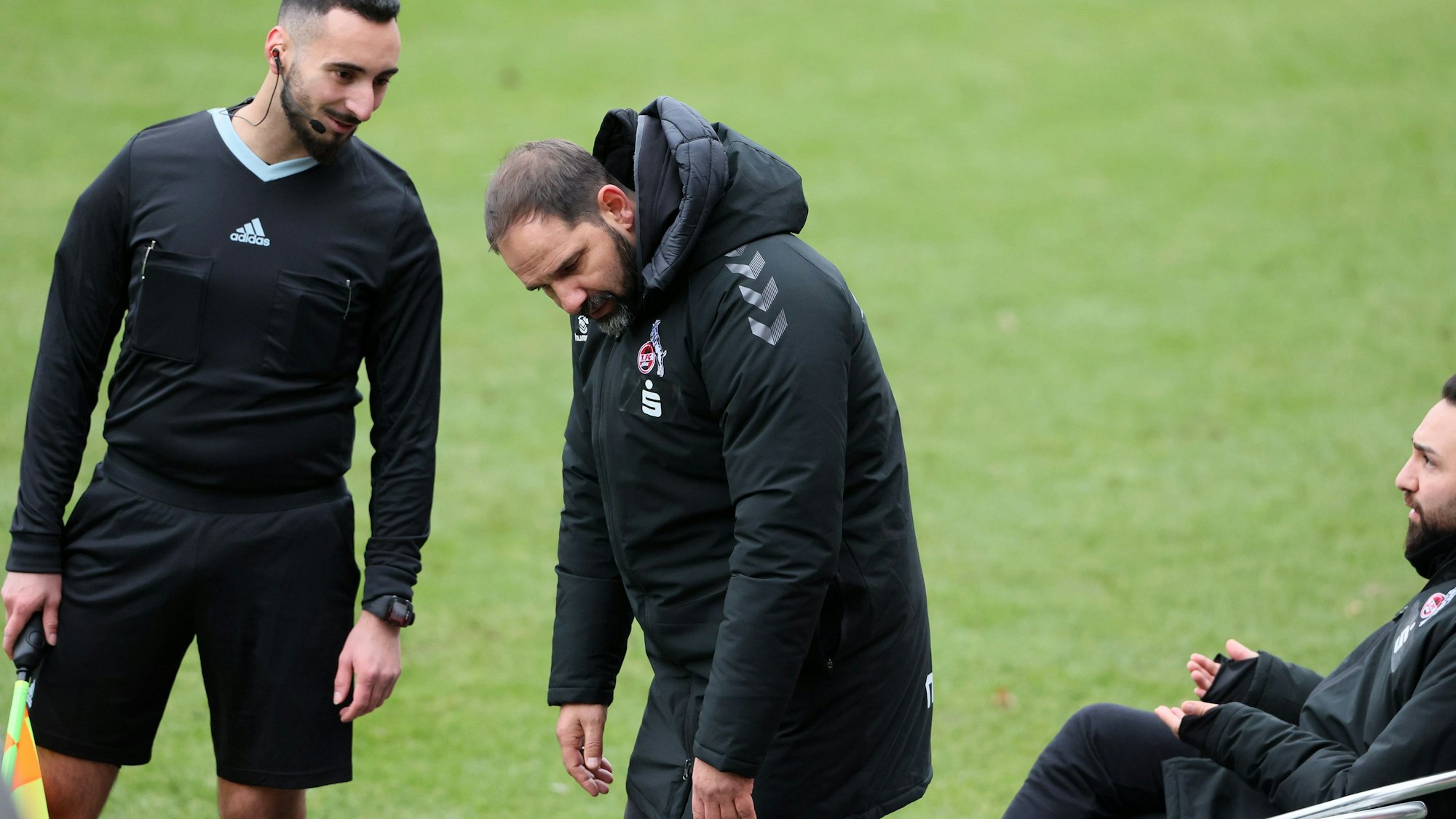 1.FC Köln U19 vs. Preußen Münster U19, A Junioren Bundesliga West, rechts: Trainer Stefan Ruthenbeck (1. FC Köln), 4.12.2022, Bild: Herbert Bucco