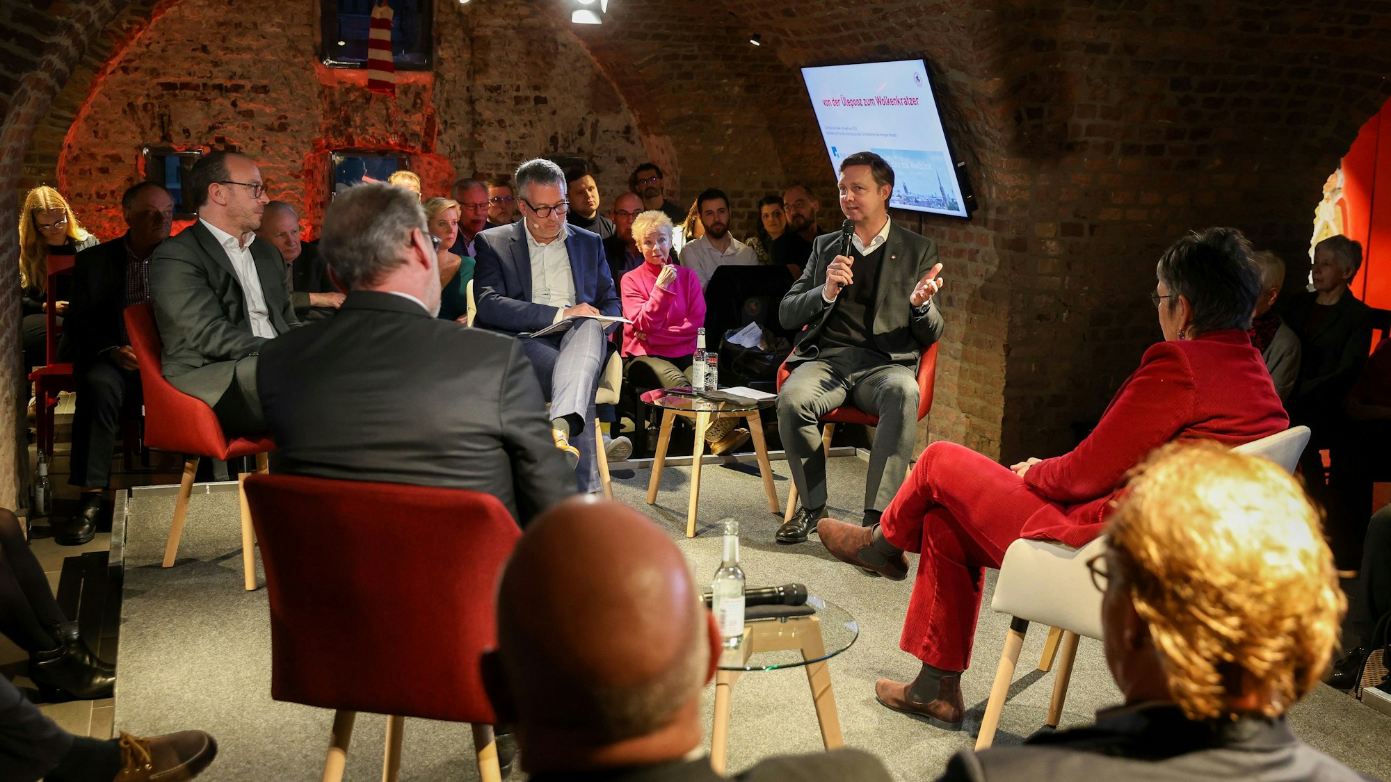 Ülepooz-Gespräch in Köln