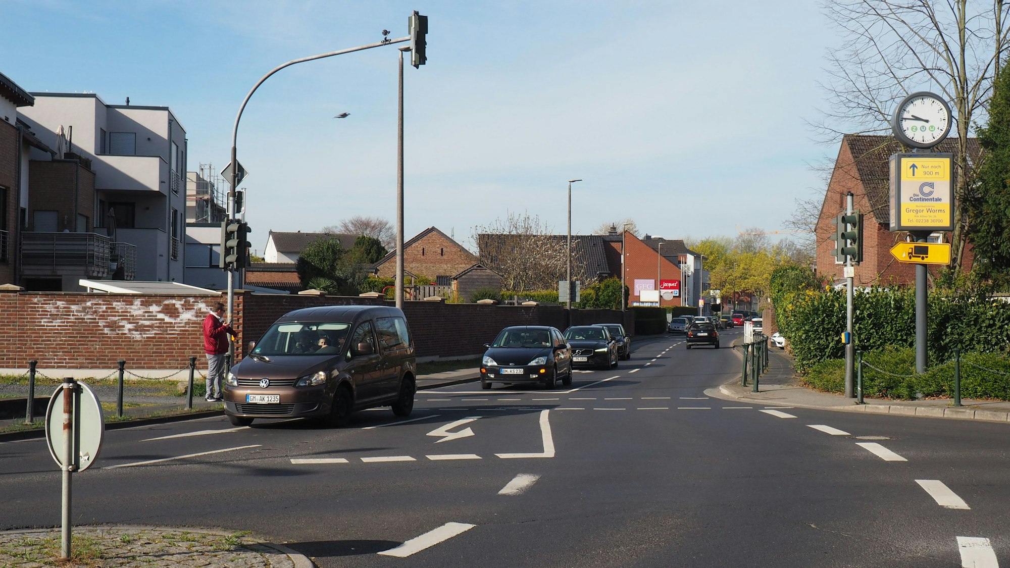 Die Venloer Straße/Ecke Steinstraße.