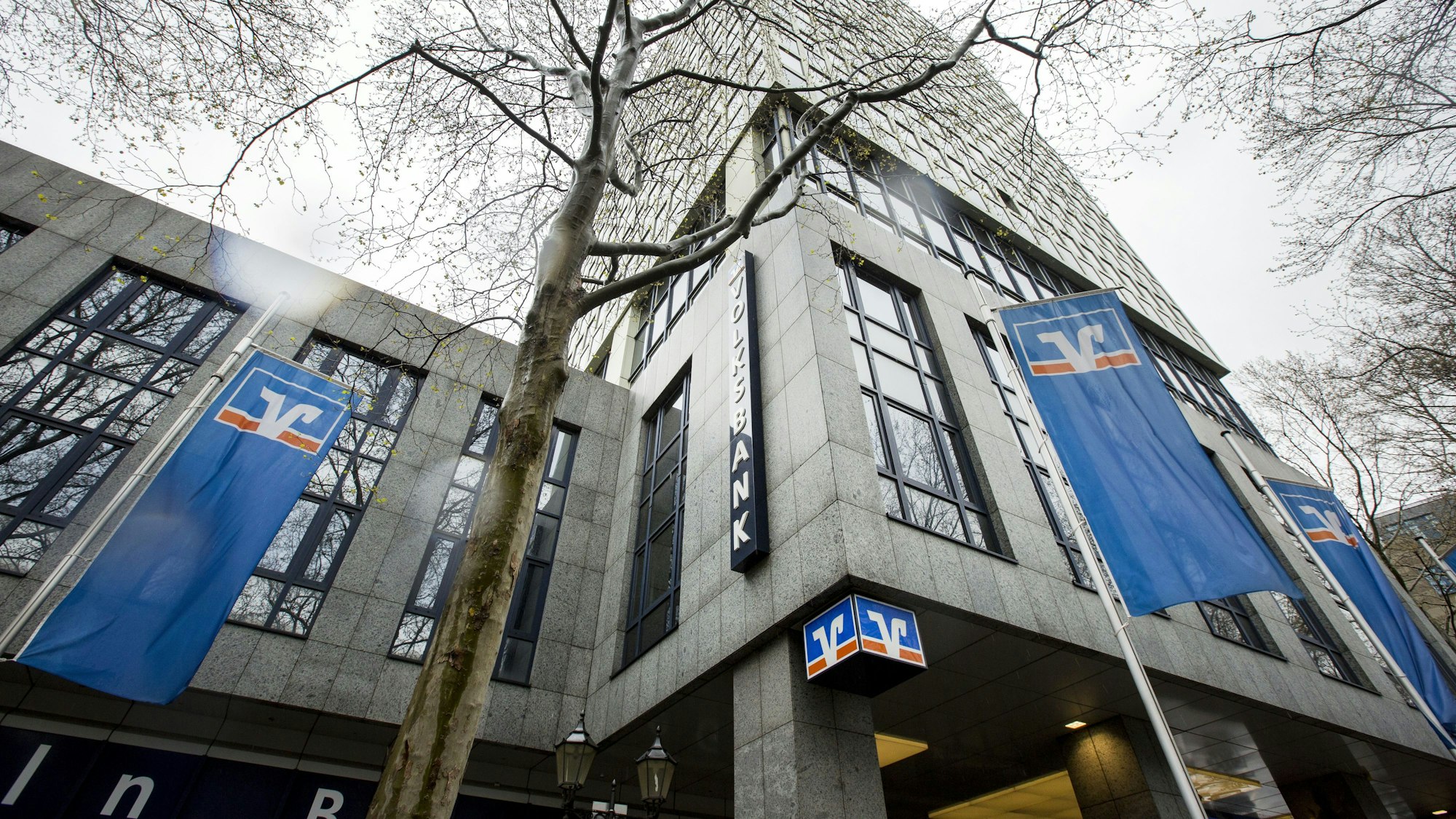 Das Büro- und Verwaltungsgebäude der Volksbank Köln/Bonn