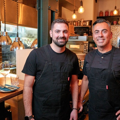 Die beiden Besitzer Kosta David und Pino Bruno (rechts).