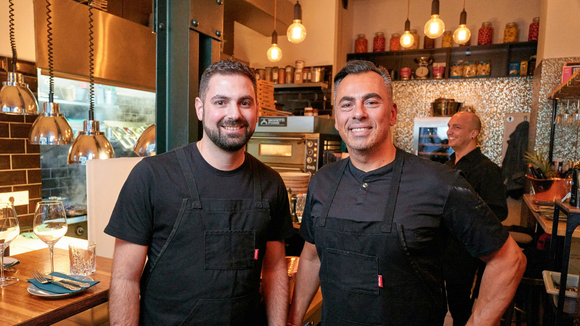 Die beiden Besitzer Kosta David und Pino Bruno (rechts).