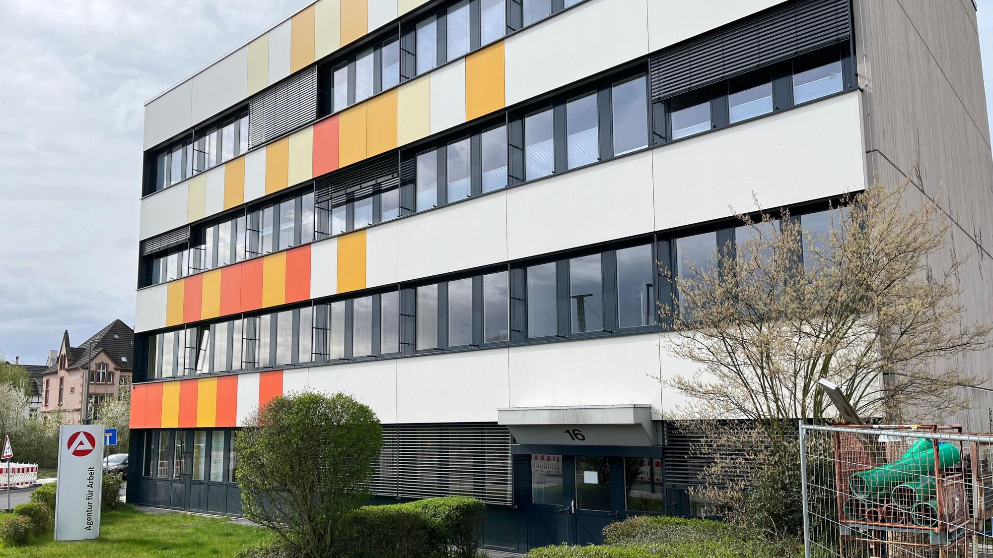 Die Leverkusener Arbeitsagentur in der Heinrich-von-Stephan-Straße