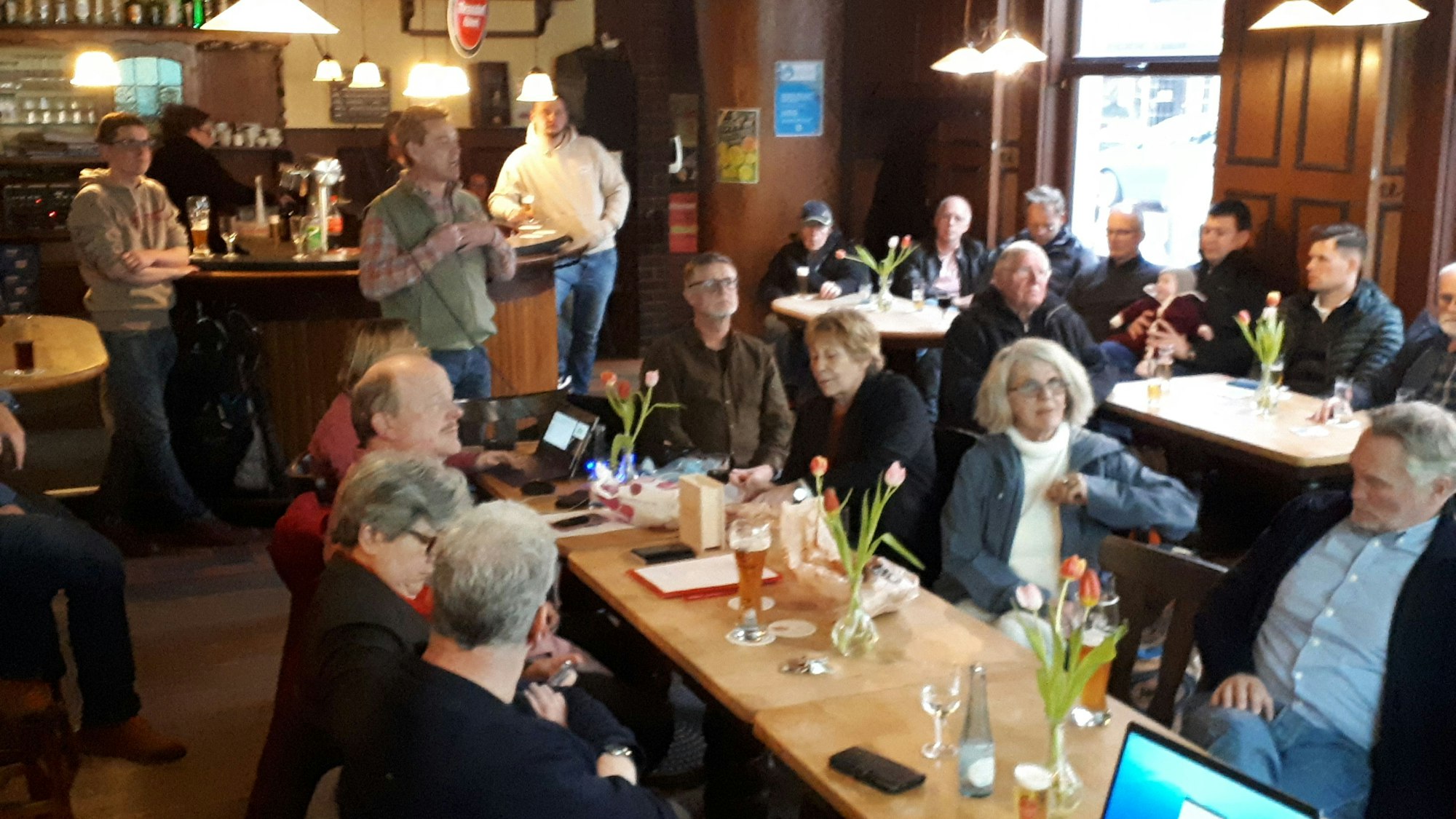 Der Fährkultur-Verein tagt in einer Gaststätte.