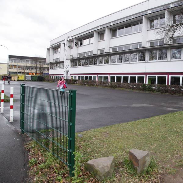 Die Stadt Rösrath will Neubauten für die Schulen am Schulzentrum Sandweg: für Katholische Grundschule und Gemeinschaftsgrundschule Rösrath.