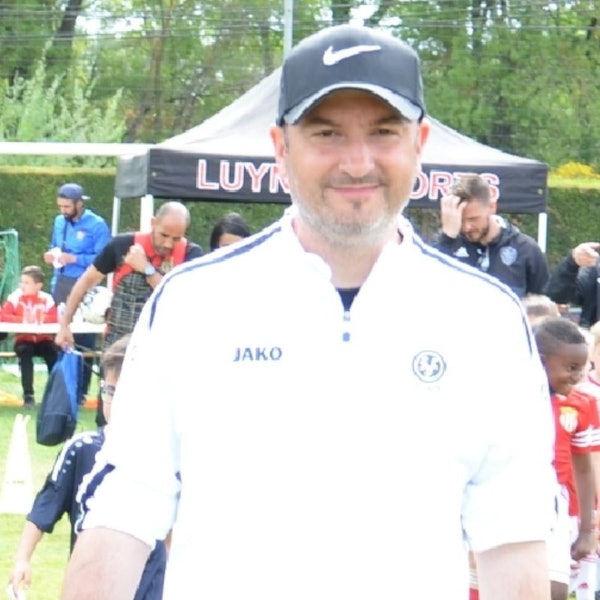 Oguz Kahraman ist nicht mehr Trainer des Türkischen FC Köln.