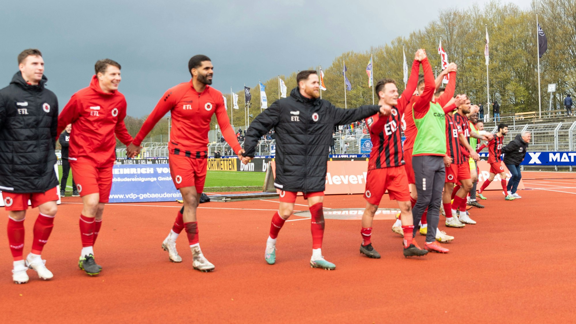 GER, VfB Oldenburg vs. Viktoria Koeln, Fussball, 3. Bundesliga 29. Spieltag, Spielzeit 2022/2023, 25.03.2023. DFL REGULATIONS PROHIBIT ANY USE OF PHOTOGRAPHS AS IMAGE SEQUENCES AND/OR QUASI-VIDEO. VfB Oldenburg vs. Viktoria Koeln, Fussball, 3. Bundesliga 29. Spieltag, Spielzeit 2022/2023, 25.03.2023. Oldenburg *** GER, VfB Oldenburg vs Viktoria Koeln, Football, 3 Bundesliga 29 Matchday, Season 2022 2023, 25 03 2023 DFL REGULATES PROHIBIT ANY USE OF PHOTOGRAPHS AS IMAGE SEQUENCES AND OR QUASI VIDEO VfB Oldenburg vs Viktoria Koeln, Football, 3 Bundesliga 29 Matchday, Season 2022 2023, 25 03 2023 Oldenburg Copyright: xEibner-Pressefoto/FabianxSteffenx EP_EER