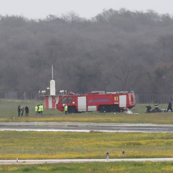 Zwei Menschen sind bei einem Flugzeugabsturz in Kroatien gestorben. Ein kleines Privatflugzeug mit deutschem Kennzeichen stürzte am 31. März 2023 während des Starts auf dem Flughafen Pula ab.