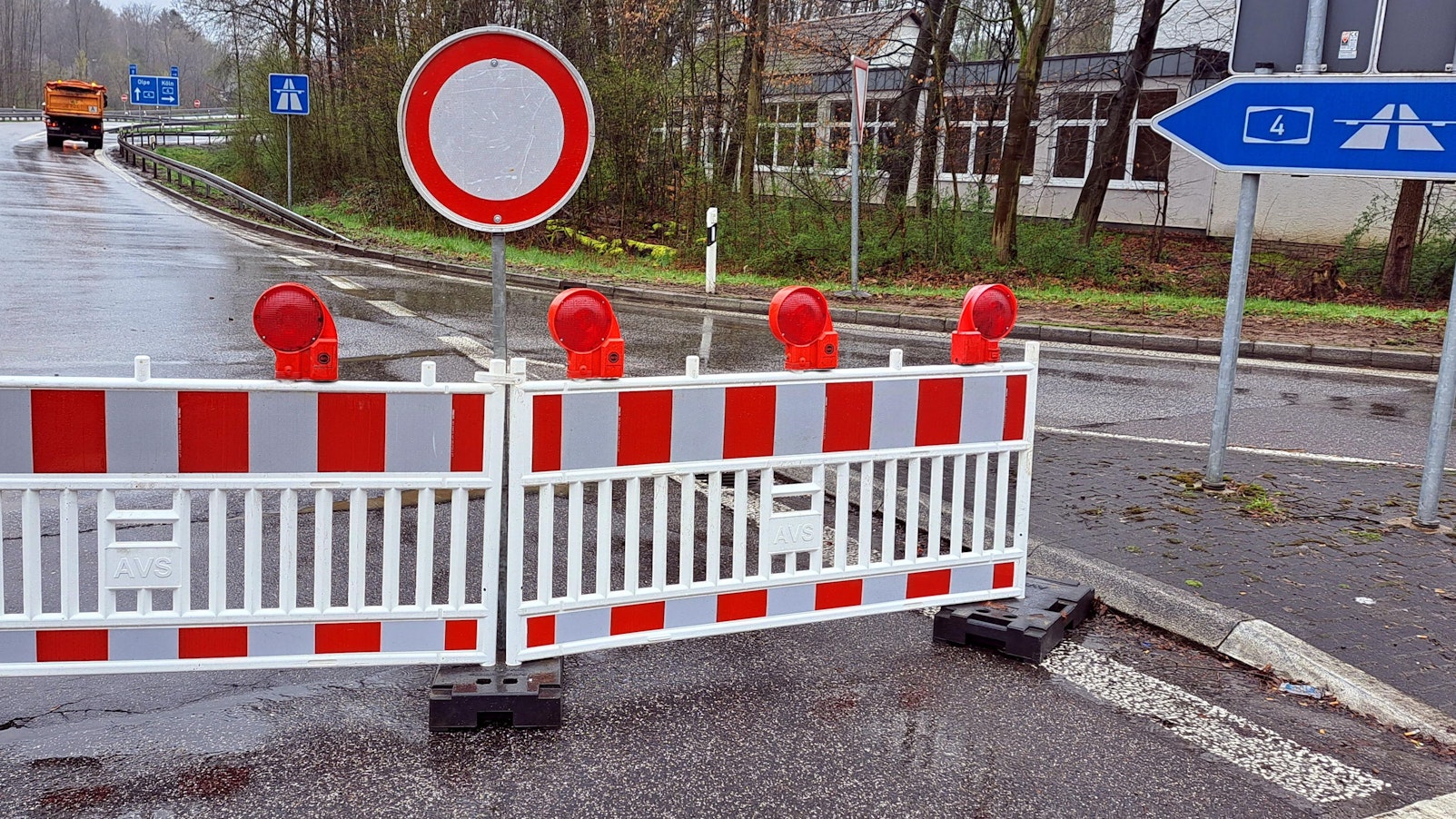 Eine Autobahnauffahrt der A4