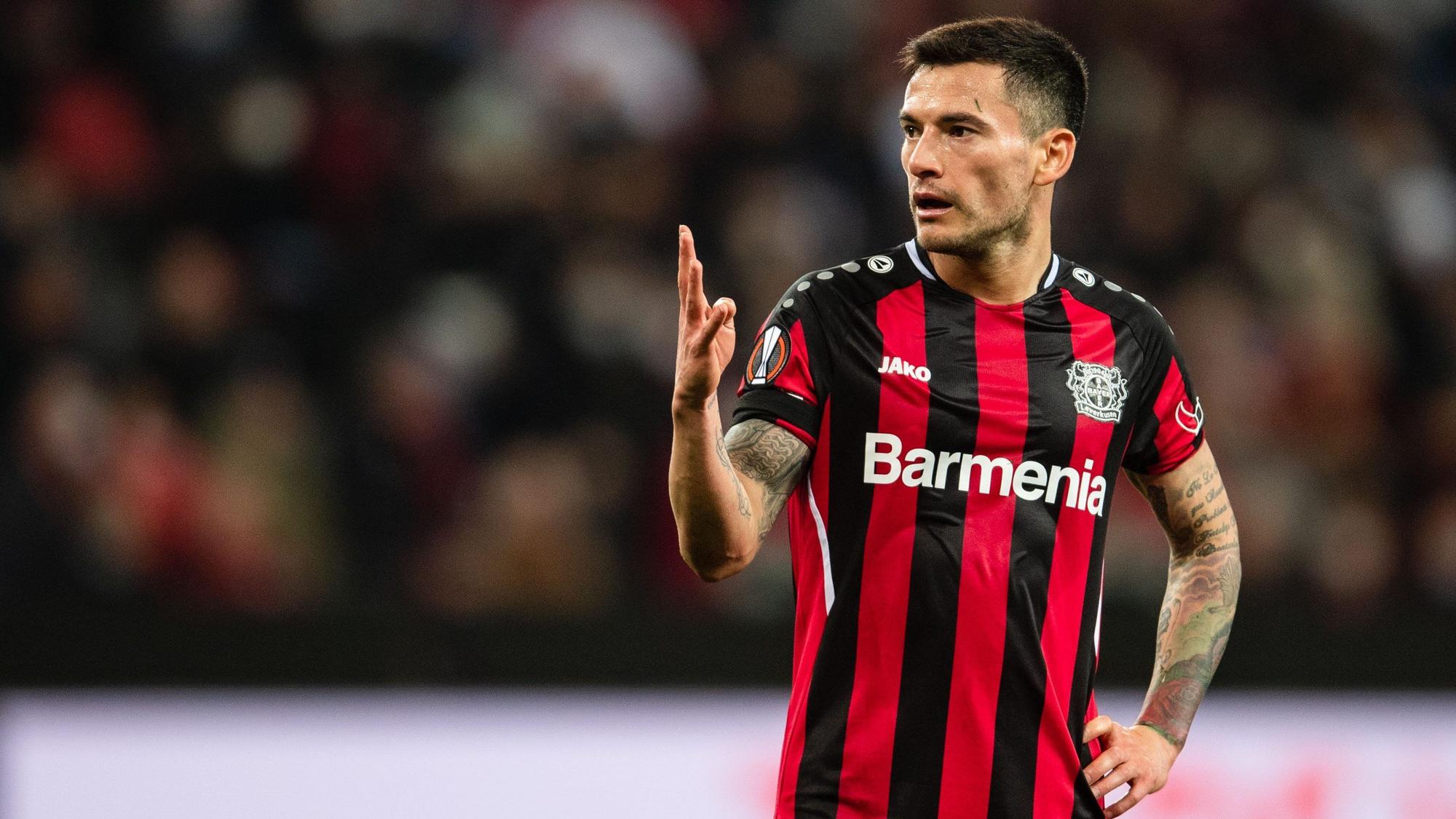 Charles Aranguiz kam 2015 zu Bayer 04 Leverkusen, jetzt wechselt der Mittelfeldspieler zum brasilianischen Topteam Porto Alegre.