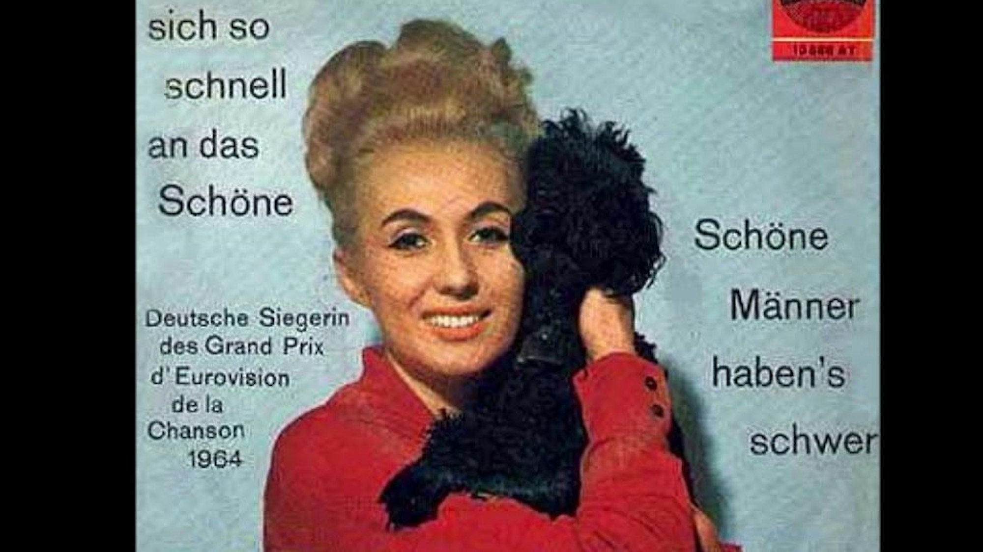 Nora Nova mit kleinem schwarzen Hund auf dem Plattencover von „Man gewöhnt sich so schnell an das Schöne“.