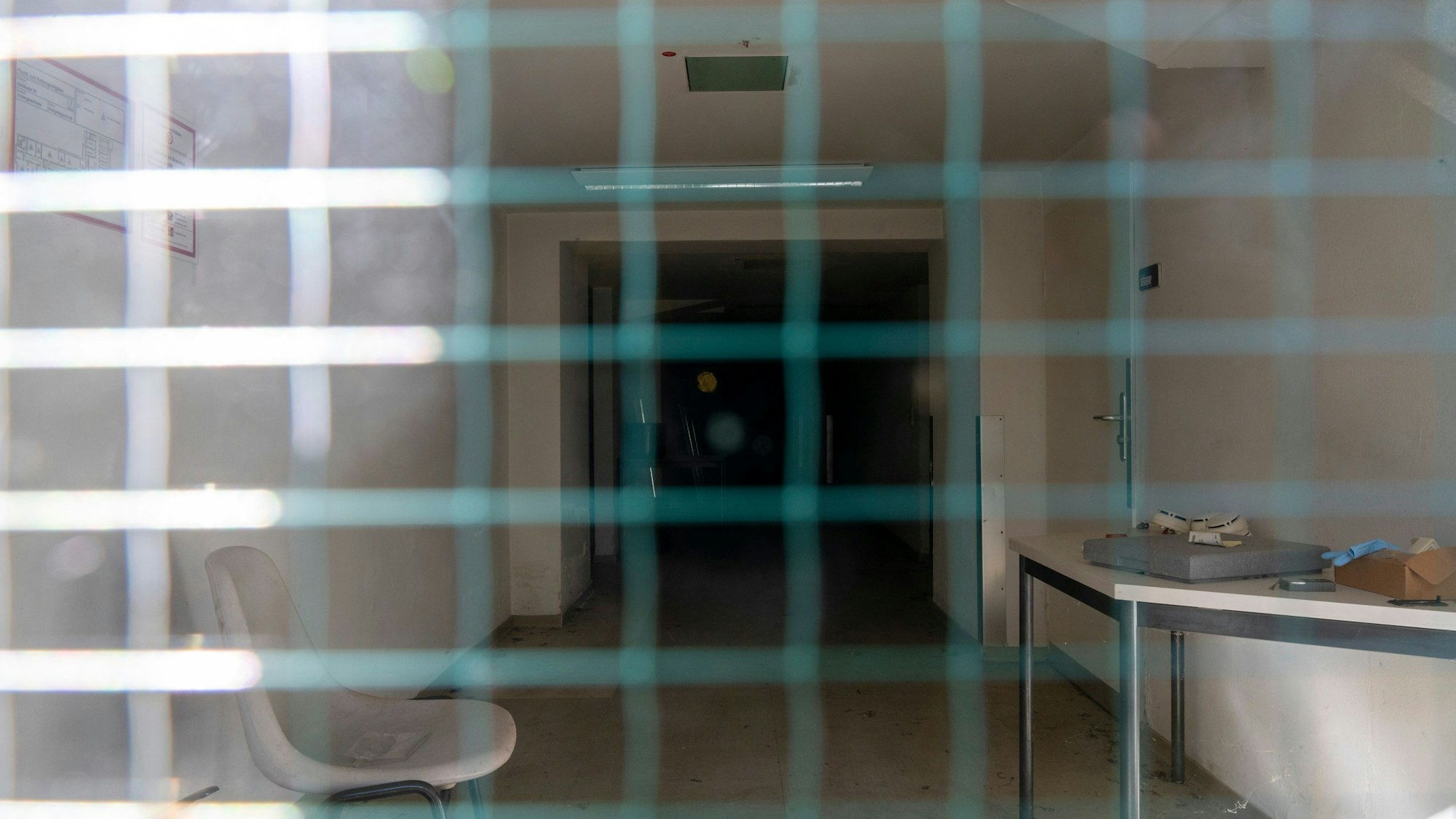 30.03.2023, Köln: Das heute leerstehende Haus 30 des Krankenhauses Merheim war einst die Luftnachrichtenzentrale des Fliegerhorstes Ostheim. Es gilt als Baudenkmal. Foto: Uwe Weiser