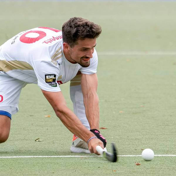 Moritz Trompertz KTHC, 10, am Ball, Freisteller, Ganzkörper, Einzelbild, Einzelfoto, Aktion, Action, 19.08.2022, Mannheim Deutschland, Hockey, SummerCup 2022, Herren, Rot-Weiss Köln - KHC Dragons *** Moritz Trompertz KTHC, 10 , on the ball, crop, full body, single image, single photo, action, action, 19 08 2022, Mannheim Germany , Hockey, SummerCup 2022, Men, Rot Weiss Köln KHC Dragons xozx