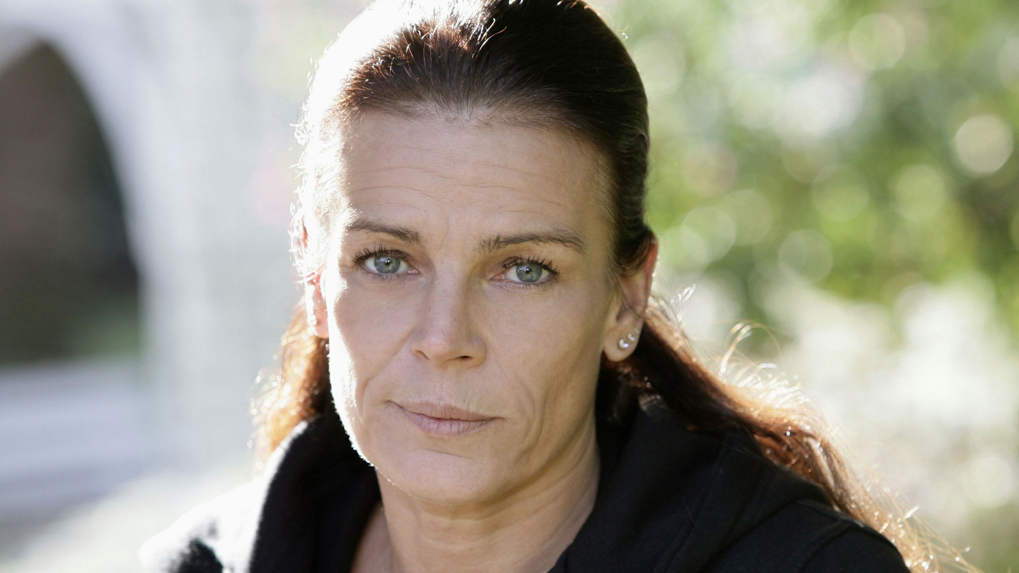 Stéphanie von Monaco im Sonnenschein.
