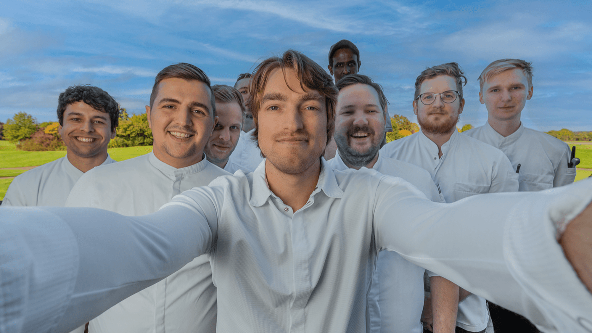 Sternekoch Torben Schuster mit seinem Team.