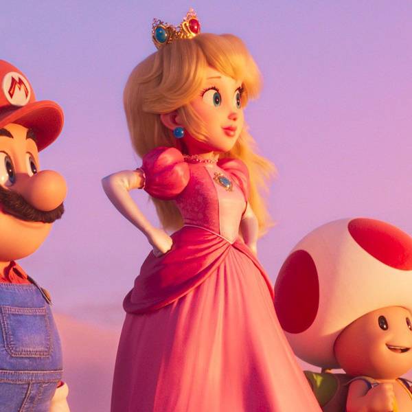 Mario, Peach und Toad stehen nebeneinander und blicken in die Ferne. Im Hintergrund sind rötliche Wolken zu sehen, der Himmel färbt sich mit dem Sonnenuntergang-