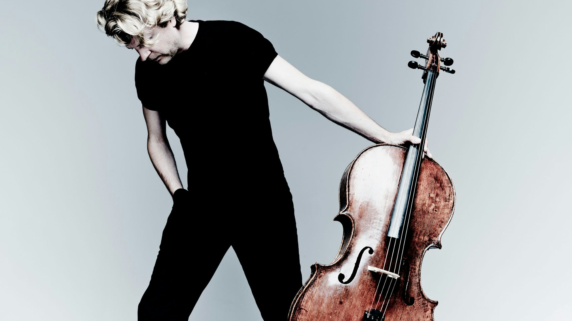 Julian Steckel, „Start“-Festival Bayer-Kultur Leverkusen.