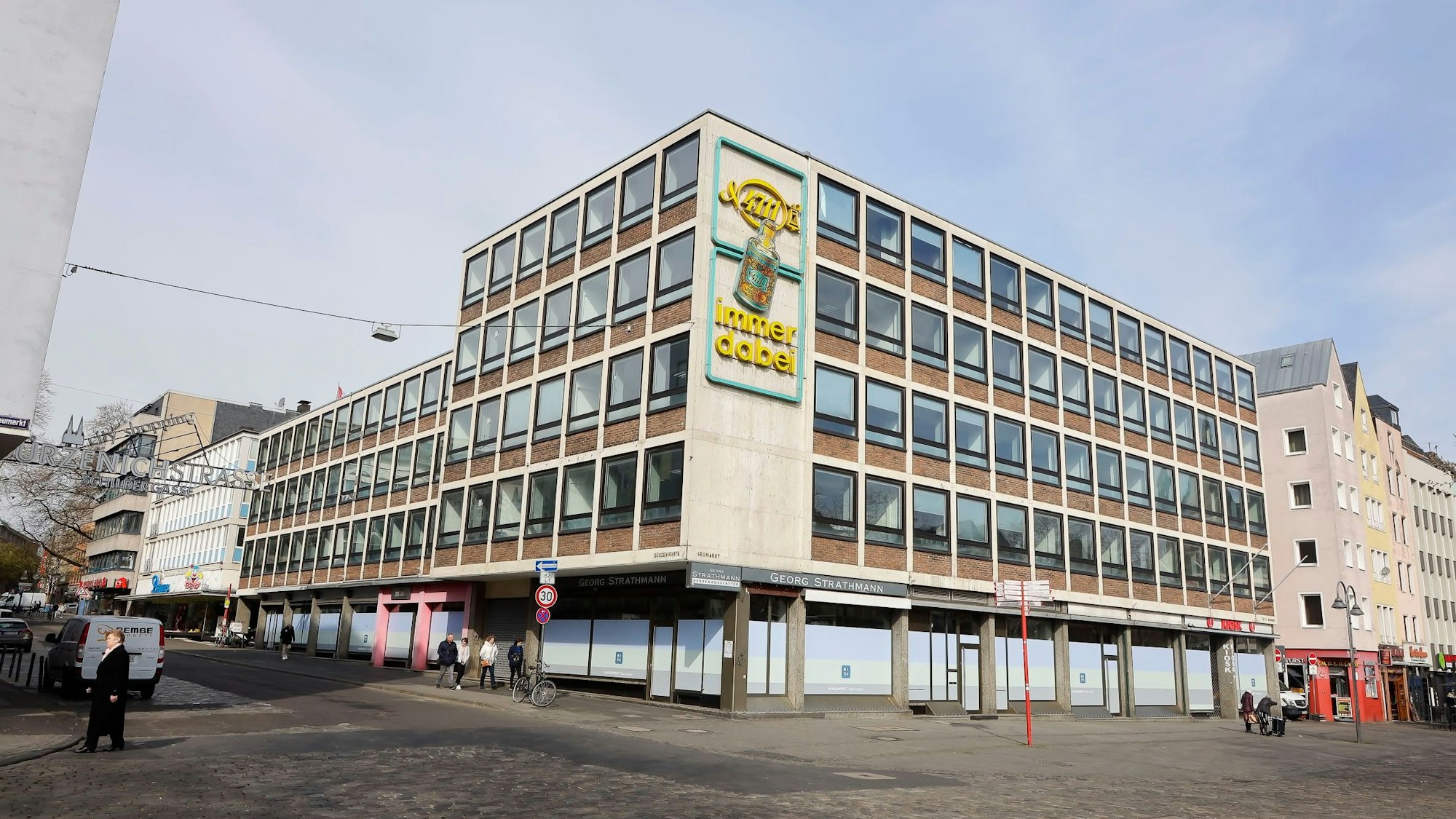 Das Bild zeigt ein Haus am Heumarkt.