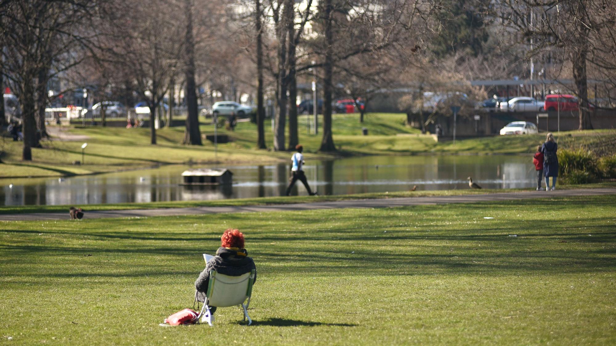 10.03.2022, Köln: Ein warmer, sonniger Märzanfang mit bis zu 16 Grad Celsius.
Foto: Csaba Peter Rakoczy