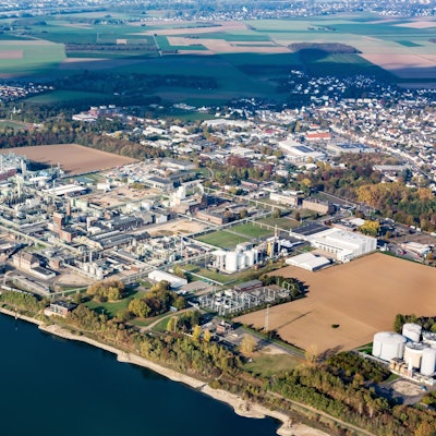 Eine Luftaufnahme des Evonik-Areals in Niederkassel-Lülsdorf.