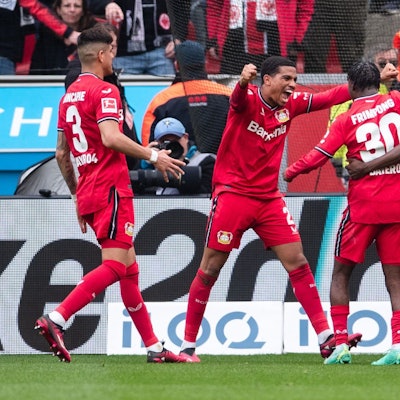 Bayer 04 Leverkusen: Jubel nach dem zweiten Werkself-Treffer durch Moussa Diaby.