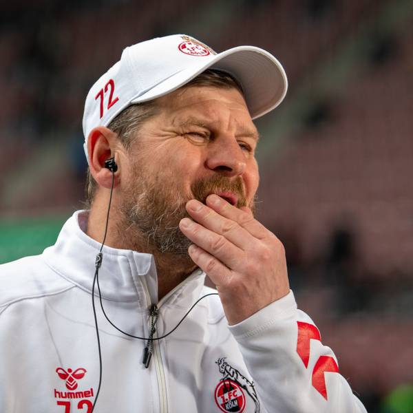 Steffen Baumgart vor dem Spiel des 1. FC Köln in Augsburg.