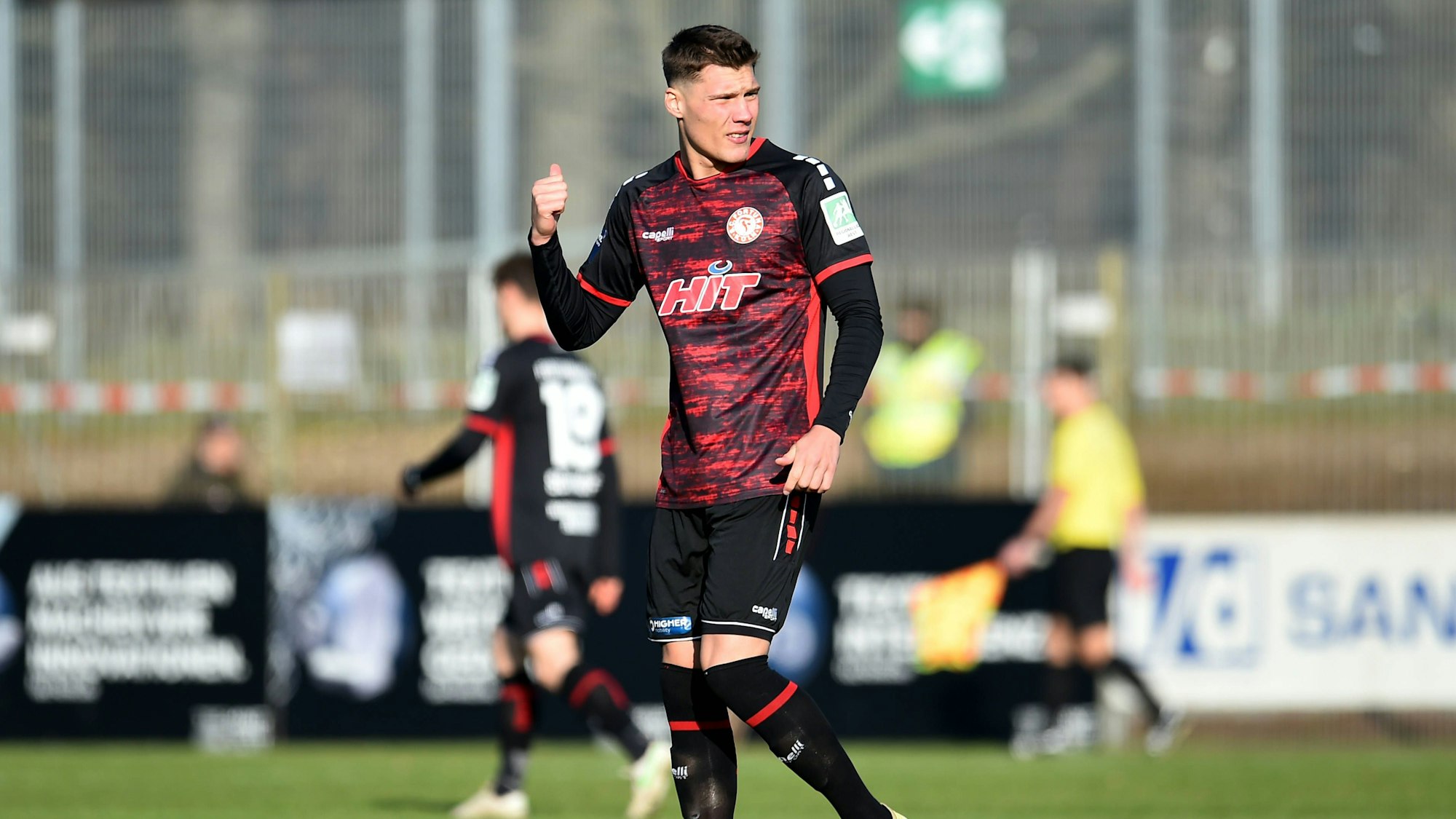 Fußball Herren Regionalliga West Saison 2022/2023 8. Spieltag: 1. FC Bocholt - SC Fortuna Köln am 28.01.2023 in der Gigaset-Arena in Bocholt Jonas Scholz SC Fortuna Köln Nordrhein-Westfalen Deutschland *** Soccer Men Regionalliga West Season 2022 2023 Matchday 8 1 FC Bocholt SC Fortuna Köln on 28 01 2023 at Gigaset Arena in Bocholt Jonas Scholz SC Fortuna Köln North Rhine Westphalia Germany