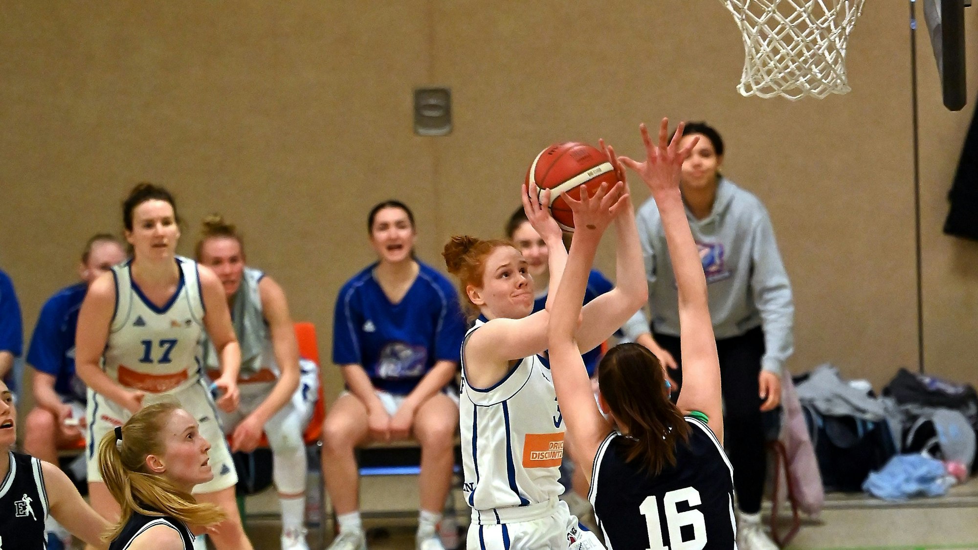 08.04.2023, Basketball-BBZ Opladen-USC Freiburg 2
am Ball: Lea Wolff (BBZ)
Foto: Uli Herhaus