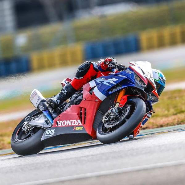 Auf seiner neuen Maschine von Honda ist Florian Alt schneller unterwegs.