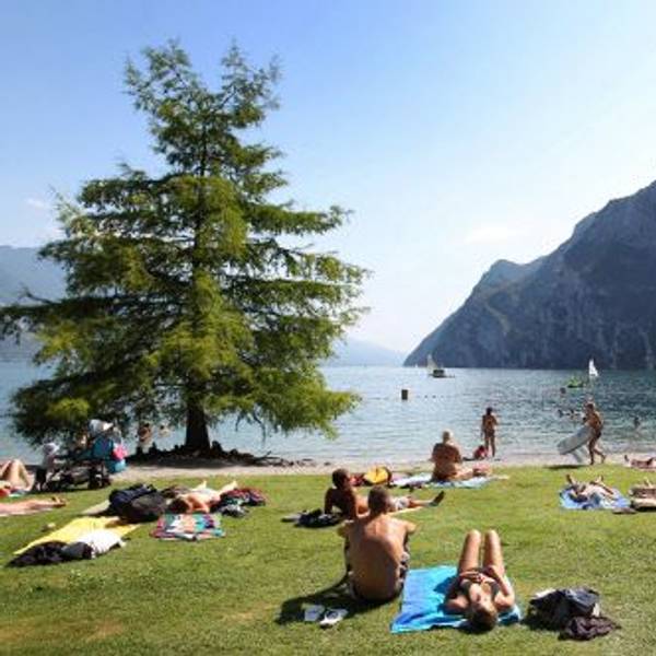 Strandszene am Gardasee