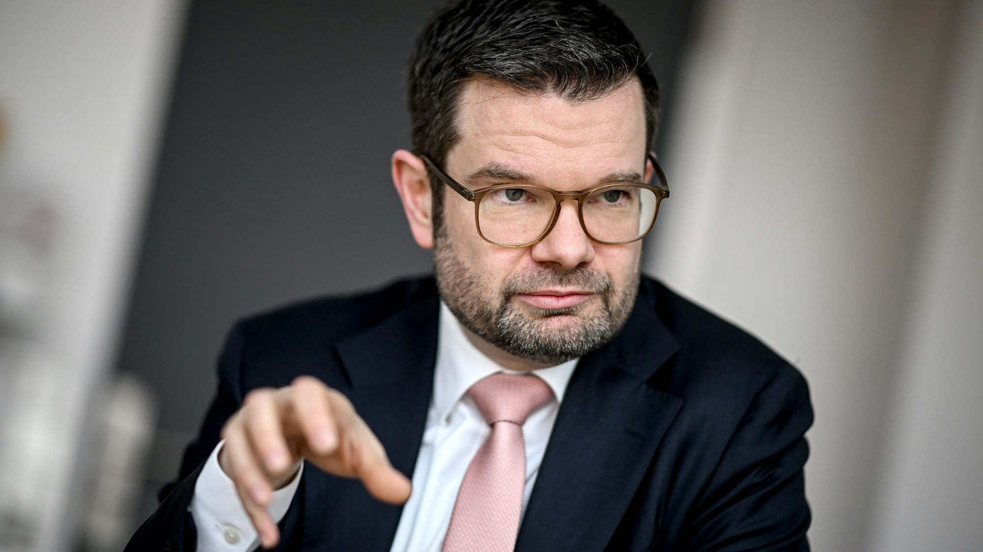 Marco Buschmann (FDP), Bundesminister der Justiz, will das Gesetz gegen Missbrauchsdarstellungen bald reformieren.