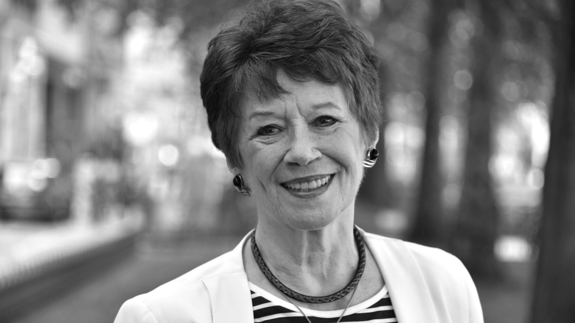 Lotti Krekel