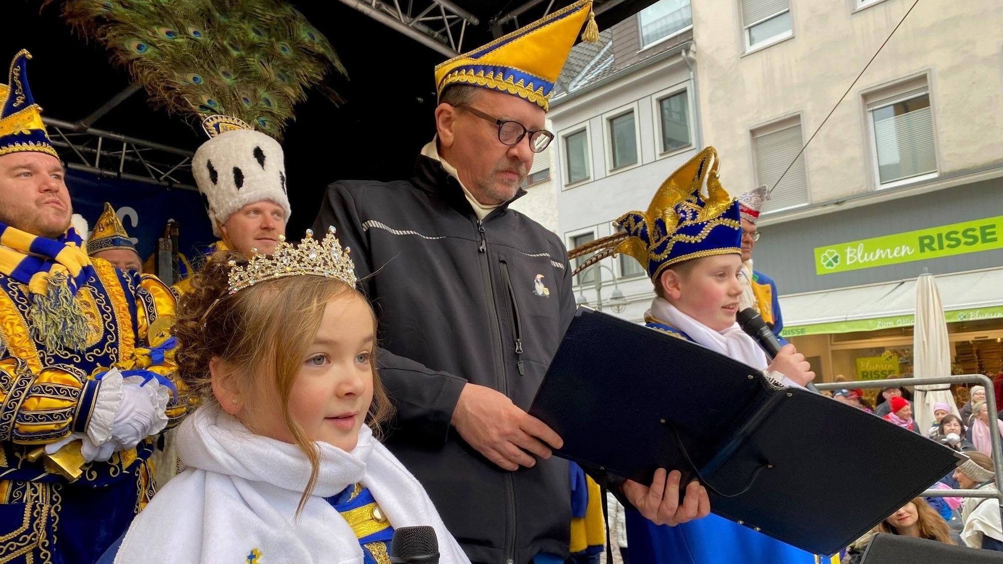 Das Foto zeigt Walter Breidenbach. Er engagierte sich über mehrere Jahre auch als Kinderprinzenführer.