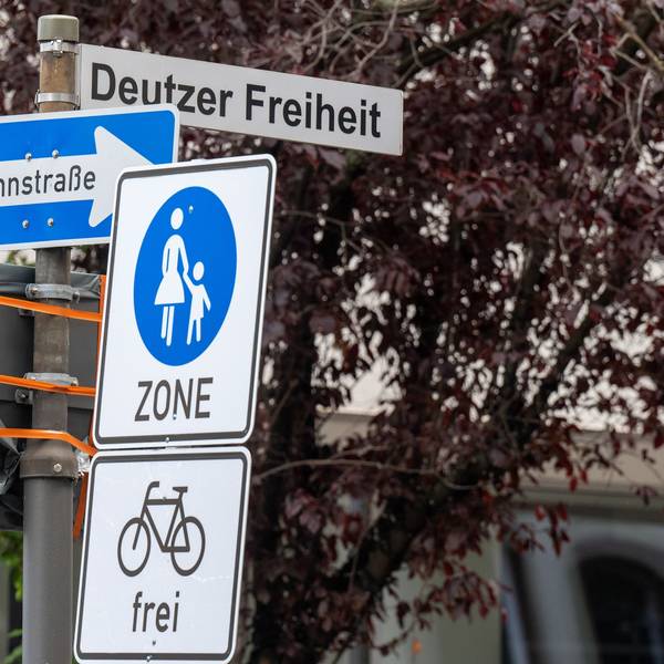 11.06.2022, Köln: Die Deutzer Freiheit ist autofrei. Foto: Uwe Weiser