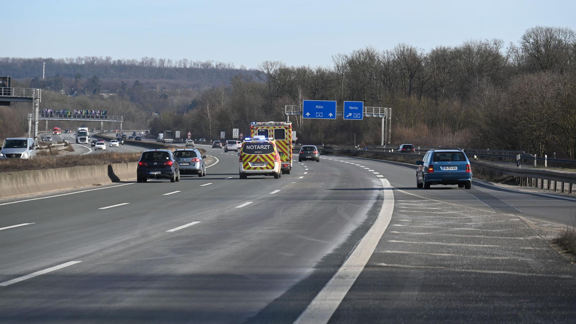 Auf dem Foto ist das Kreuz Kerpen zu sehen. Es wird in der Woche ab dem 17. April in vier Nächten komplett gesperrt.