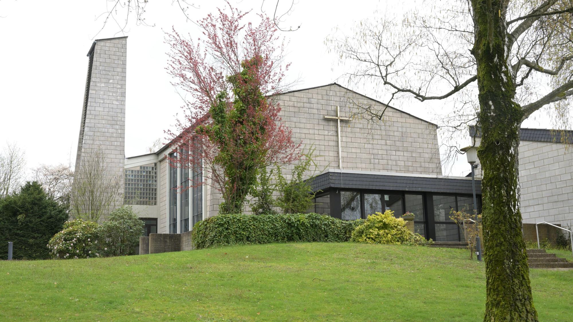Noch steht die evangelische Christuskirche in der Forsbacher Ortsmitte. Ihre Zukunft ist ungewiss.