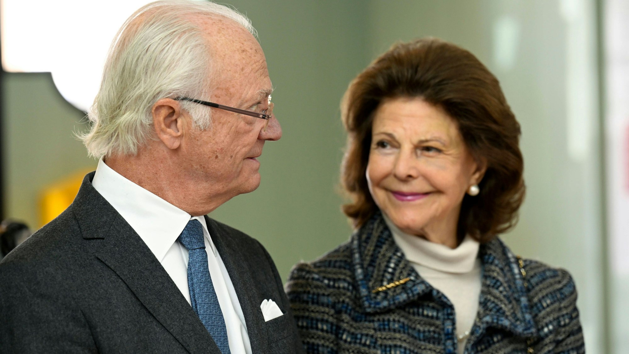 Das schwedische Königspaar bei einem öffentlichen Termin am 3. April 2023.