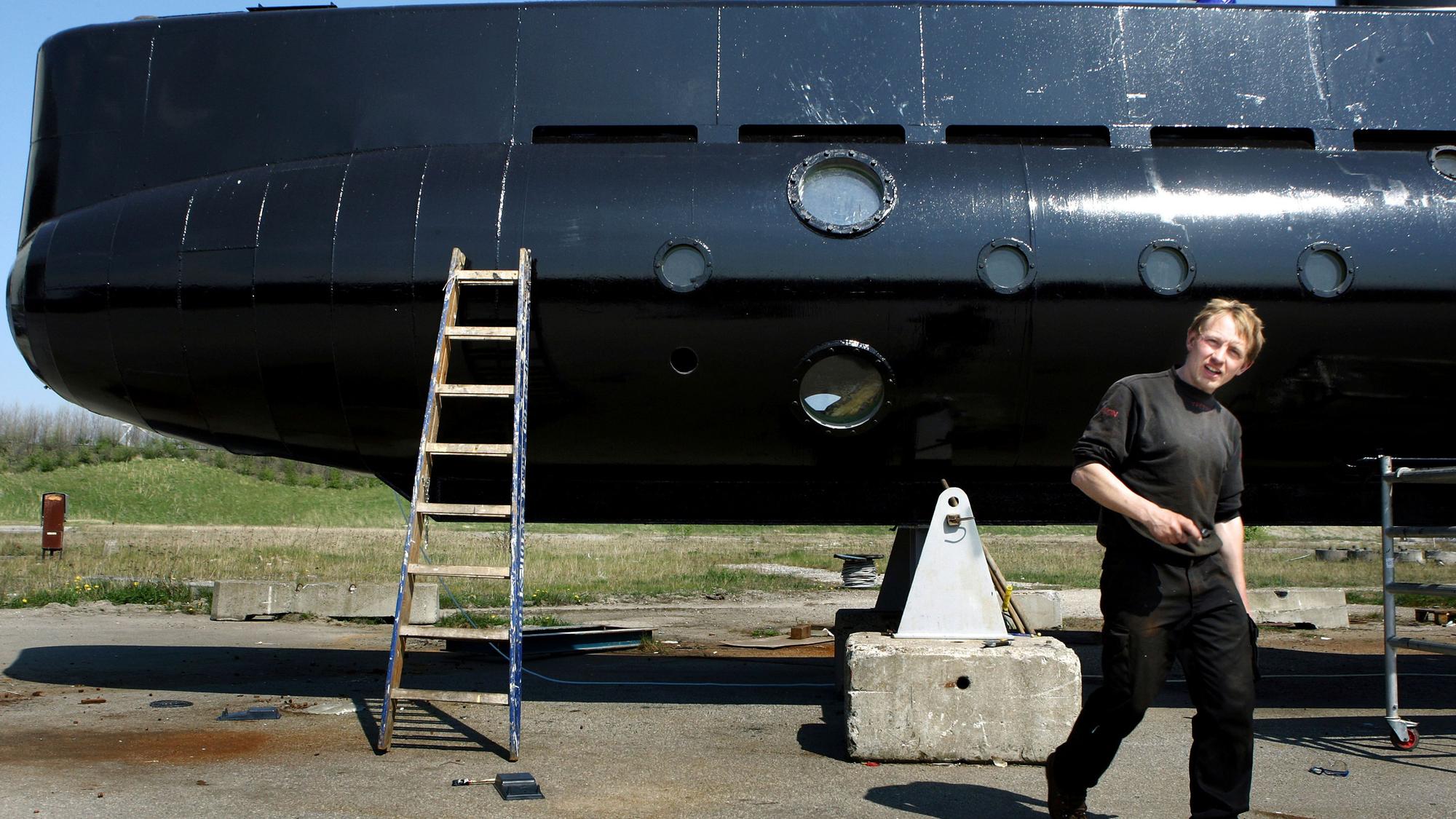 Der dänische Ingenieur Peter Madsen vor seinem U-Boot, der «Nautilus".