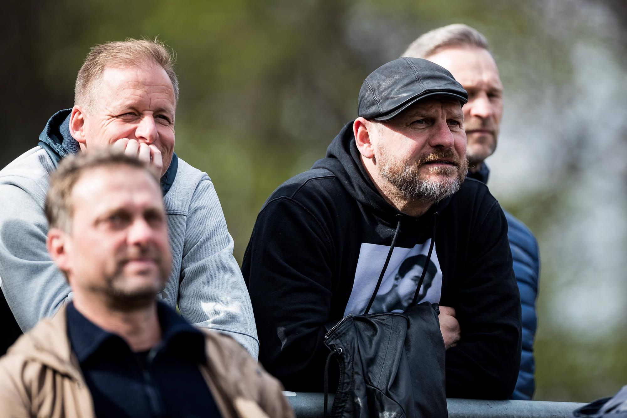 A-Junioren Bundesliga Deutsche Meisterschaft Halbfinale 2022/23: 1. FC Koeln U19 - 1. FSV Mainz 05 U19 Kevin McKenna und Steffen Baumgart Trainer 1. FC Koeln beobachten das Halbfinale A-Junioren Bundesliga Deutsche Meisterschaft Halbfinale 2022/23: 1. FC Koeln U19 - 1. FSV Mainz 05 U19, Koeln, Franz-Kremer-Stadion *** A Junior Bundesliga German Championship Semi Final 2022 23 1 FC Koeln U19 1 FSV Mainz 05 U19 Kevin McKenna and Steffen Baumgart coach 1 FC Koeln watch the semi final A Junior Bundesliga German Championship Semi Final 2022 23 1 FC Koeln U19 1 FSV Mainz 05 U19, Koeln, Franz Kremer Stadium Copyright: xBEAUTIFULxSPORTS/Wunderlx